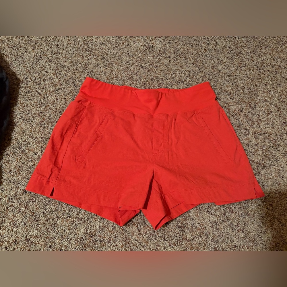 Athleta Trekkie North Short — Flame Orange Size 8